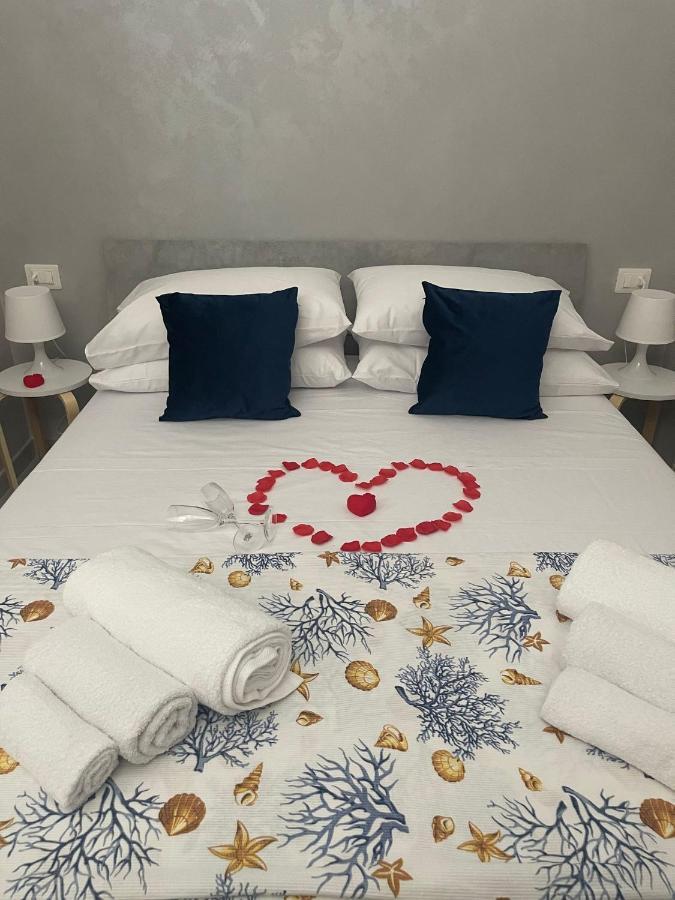 Casa Vacanze Manthy Posizione Centrale Bari Eksteriør billede